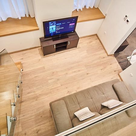 V27 Apartment | Hostaid Budapest Esterno foto