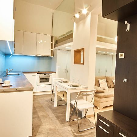 V27 Apartment | Hostaid Budapest Esterno foto