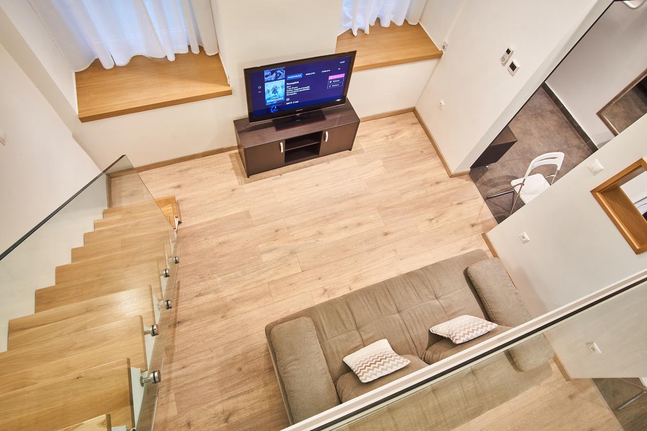 V27 Apartment | Hostaid Budapest Esterno foto