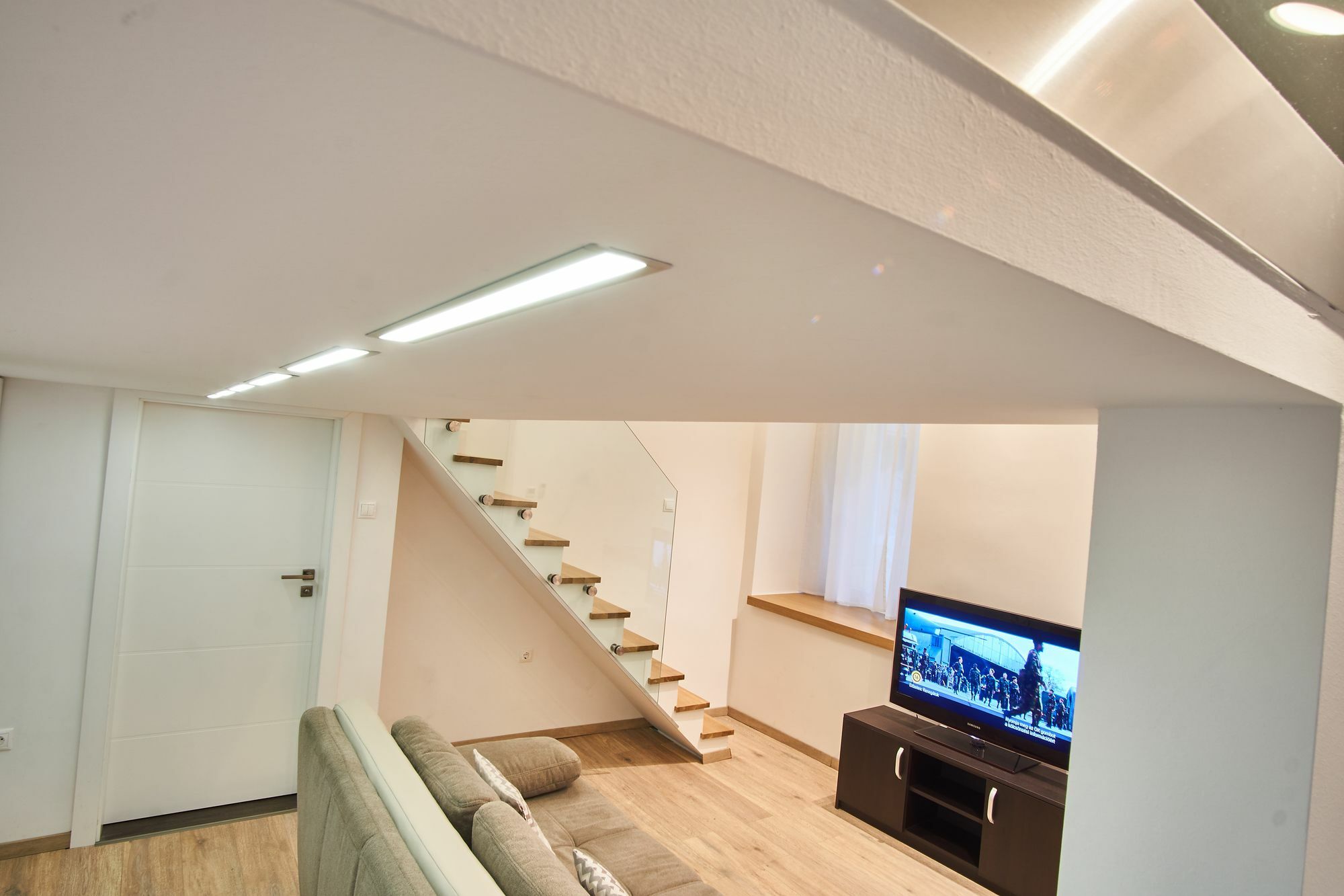 V27 Apartment | Hostaid Budapest Esterno foto